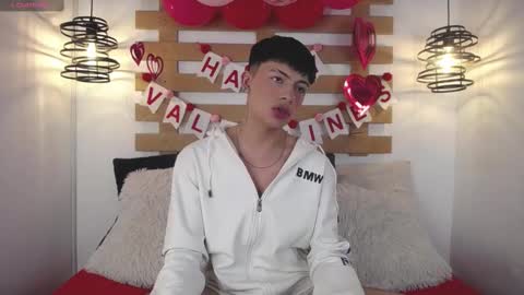 Snapshot of steev_novoa chatting on February 14, 2025, 4:15 am Steev online show from February 14, 2025, 4:15 am