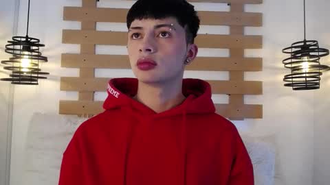 Snapshot of steev_novoa chatting on March 5, 2025, 4:45 am Steev online show from March 5, 2025, 4:45 am