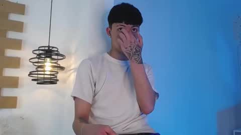 Snapshot of steev_novoa chatting on March 7, 2025, 3:51 am Steev online show from March 7, 2025, 3:51 am