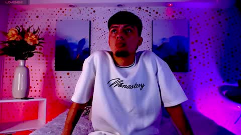 Snapshot of steev_novoa chatting on February 3, 2026, 3:04 am Steev online show from February 3, 2026, 3:04 am