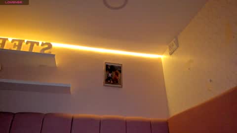 Stefa Gomez  online show from December 11, 2024, 11:19 am