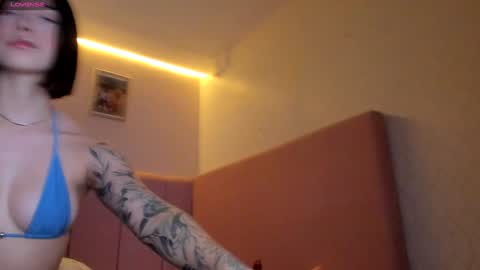 Stefa Gomez  online show from December 14, 2024, 12:01 pm