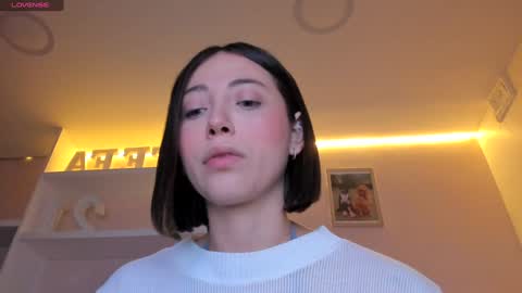 Stefa Gomez  online show from December 14, 2024, 3:04 pm