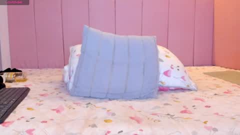 Stefa Gomez  online show from December 16, 2024, 2:49 pm