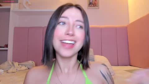 Stefa Gomez  online show from January 22, 2025, 11:12 am