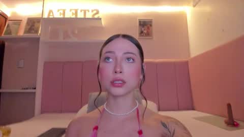 Stefa Gomez  online show from September 13, 2025, 11:54 am