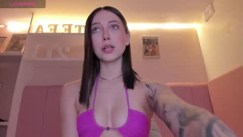 Stefa Gomez  online show from November 8, 2025, 11:54 am