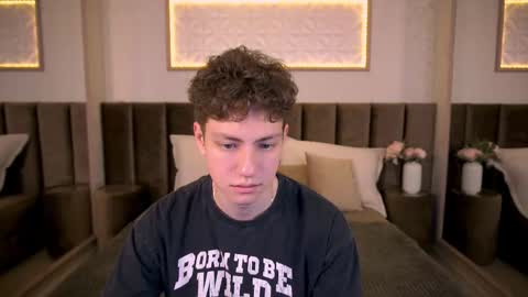 Esrefan online show from February 13, 2026, 7:32 pm