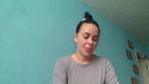 stefaniyax online show from October 19, 2025, 9:10 am