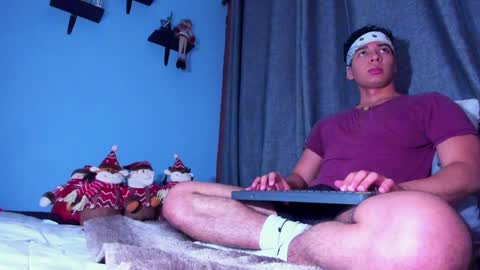 Stefann Salvatore online show from January 5, 2025, 1:13 am