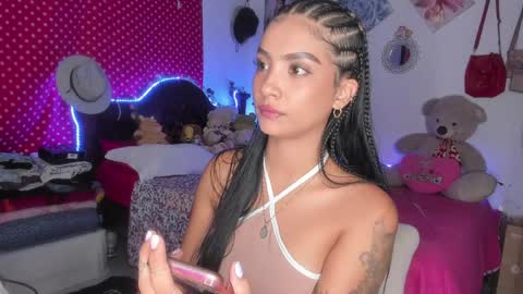 Im MiaIts my first day here  online show from February 6, 2025, 3:06 am