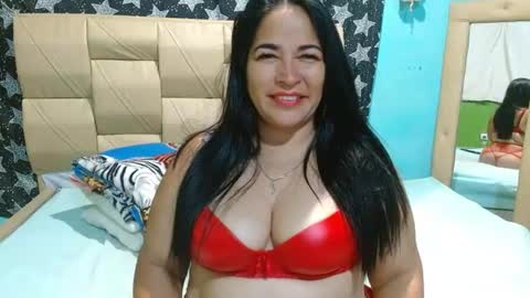 Snapshot of stefanny_taylor chatting on July 7, 2026, 1:30 am Stefanny online show from July 7, 2026, 1:30 am