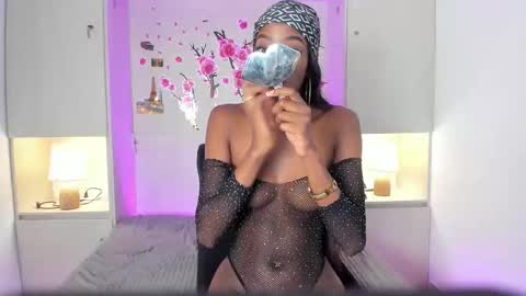 stefannyevans_ online show from February 28, 2026, 12:50 pm