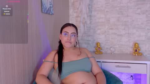 Stefanny online show from October 22, 2025, 7:57 pm