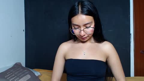 Stefanny lopez online show from February 28, 2025, 11:58 am