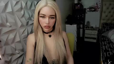 Snapshot of stefanylangkat chatting on July 13, 2026, 4:04 am Jane online show from July 13, 2026, 4:04 am