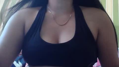 steffani_love online show from December 15, 2025, 6:39 am