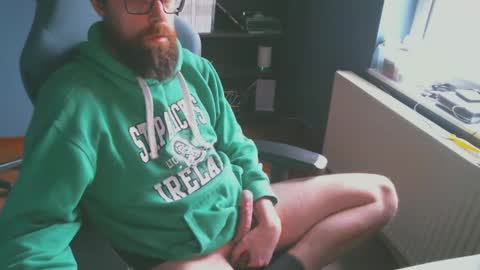 Snapshot of stefffg chatting on February 15, 2025, 3:39 pm MeStef online show from February 15, 2025, 3:39 pm