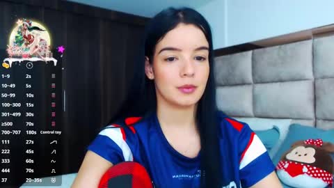 Stefany online show from January 3, 2025, 12:11 am