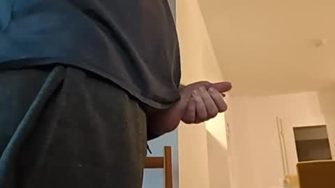 steha1975 online show from October 15, 2025, 4:07 pm