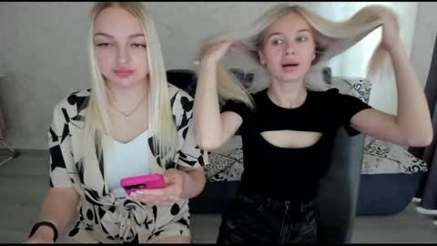 Snapshot of stella__cox chatting on May 9, 2026, 9:47 am Stella Cox online show from May 9, 2026, 9:47 am