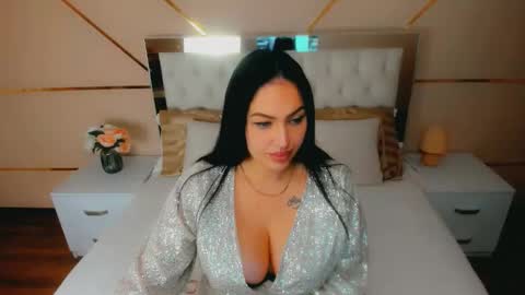 Stella Nelson online show from October 7, 2025, 7:05 am