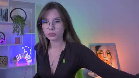 stella_noir online show from September 19, 2025, 8:53 pm