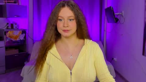 Stella online show from October 2, 2025, 12:23 pm