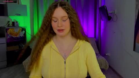 Stella online show from October 20, 2025, 4:40 pm