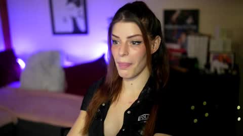 Stella online show from October 13, 2025, 3:45 pm