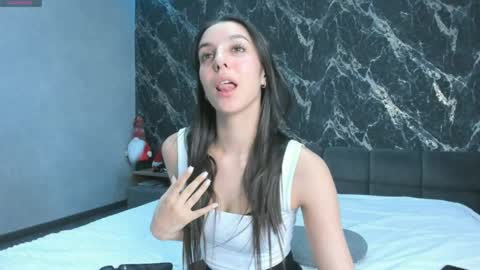 Stella online show from March 31, 2026, 5:41 am