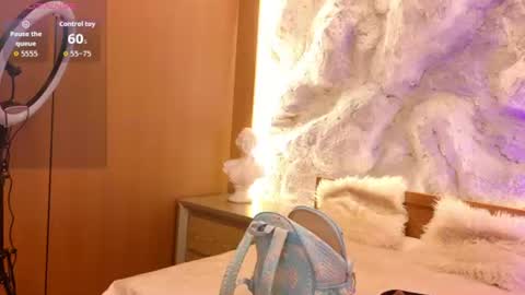 Snapshot of stellaciel_ chatting on July 13, 2026, 3:59 pm S T E L L A online show from July 13, 2026, 3:59 pm