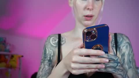 StellaCinderella online show from October 13, 2025, 7:14 pm