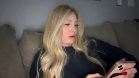 Stella Bella online show from February 9, 2025, 10:53 am