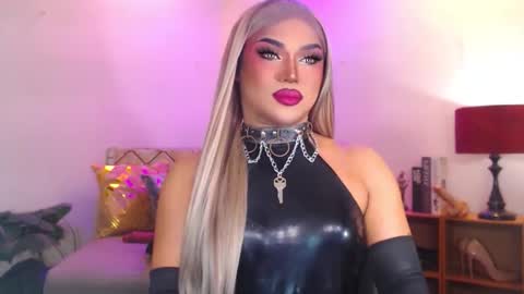 CALL ME STELLA online show from November 14, 2025, 8:02 am