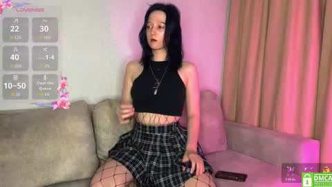 Molly online show from November 5, 2025, 6:35 am