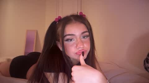 stellapearl online show from October 2, 2025, 7:26 am