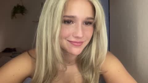 stellaraexox online show from January 22, 2025, 11:53 pm