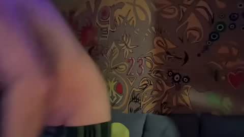 lee online show from February 24, 2025, 1:24 am