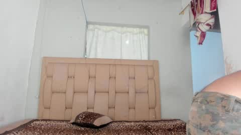 Snapshot of stepcouple__ chatting on January 26, 2025, 9:07 pm Stepcouple online show from January 26, 2025, 9:07 pm