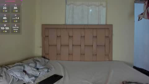 Snapshot of stepcouple__ chatting on March 1, 2025, 10:10 pm Stepcouple online show from March 1, 2025, 10:10 pm