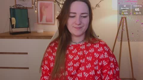 Snapshot of steph_sweet chatting on December 17, 2024, 10:11 pm Emma online show from December 17, 2024, 10:11 pm