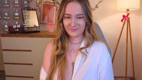 Snapshot of steph_sweet chatting on January 18, 2025, 2:02 pm Emma online show from January 18, 2025, 2:02 pm