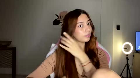 Snapshot of steph_y1030 chatting on January 18, 2025, 3:31 am stephany online show from January 18, 2025, 3:31 am