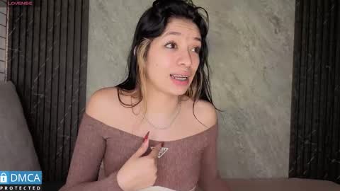 Stepha online show from November 8, 2025, 11:10 am