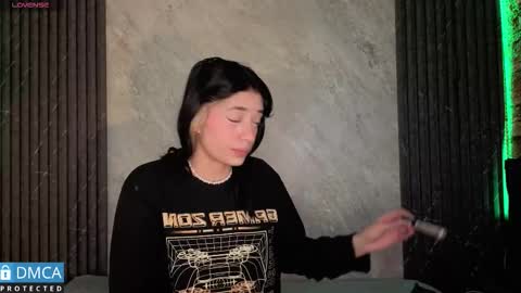 Stepha online show from December 16, 2025, 11:04 am