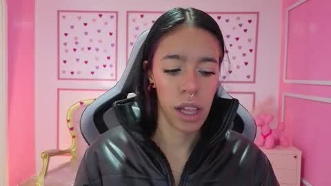 Stephania online show from September 30, 2025, 11:37 am