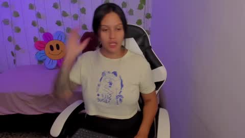 Stephanie  online show from February 2, 2025, 11:53 pm