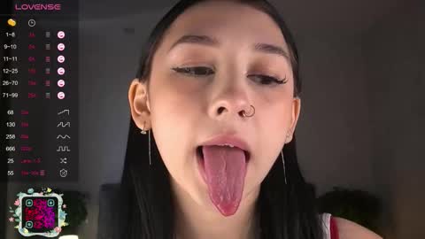 Sonya online show from October 26, 2025, 5:35 am