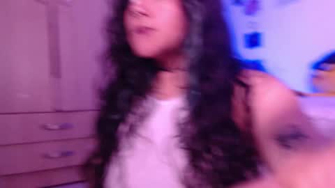 Stephanie  online show from December 17, 2024, 2:55 am